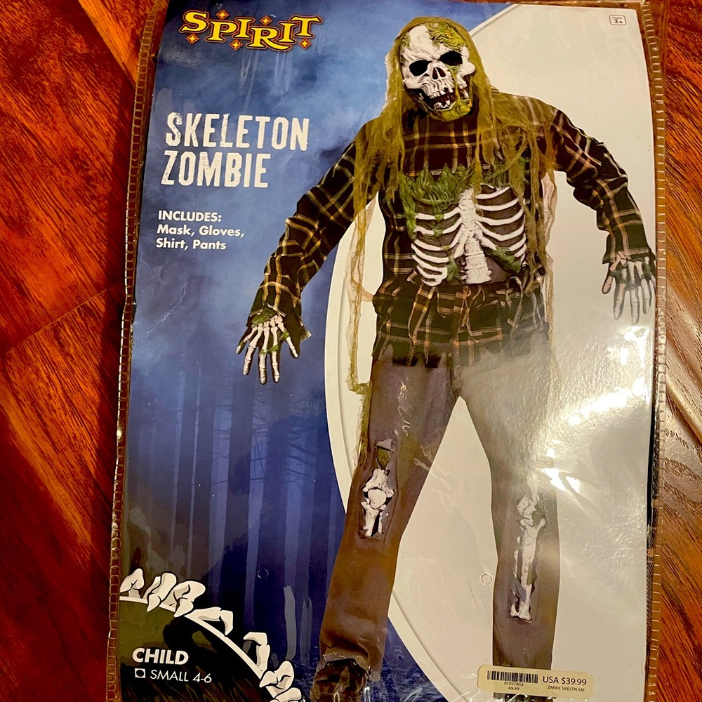 Zombie costume 🧟